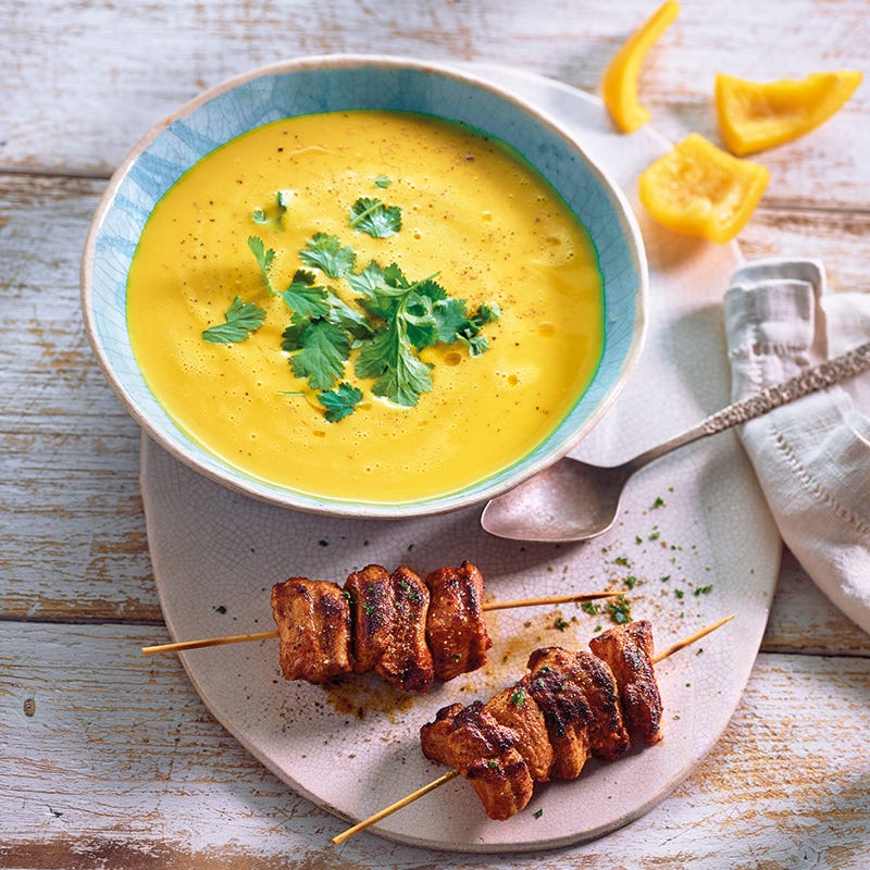Foto van Gele paprikasoep met kipspiesjes door WW