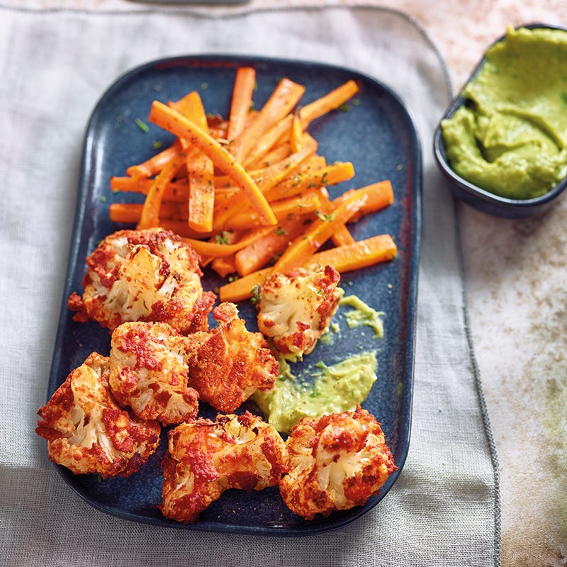 Foto van Bloemkool-wings met wortelfriet en avocadodip door WW