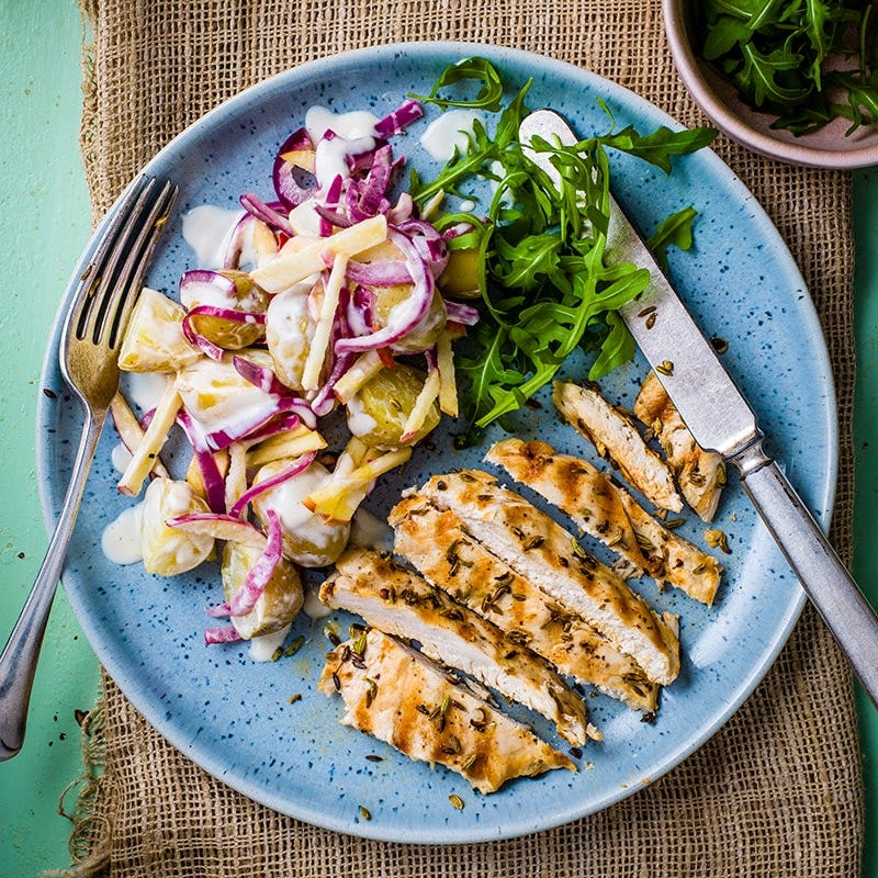 Fennel chicken with apple and potato salad