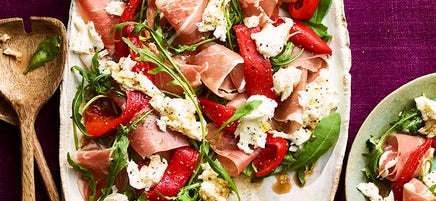 Red pepper, prosciutto & mozzarella salad