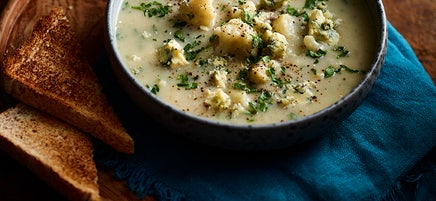 Cauliflower & Stilton soup