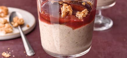 Pudding à la cannelle et compote de prunes