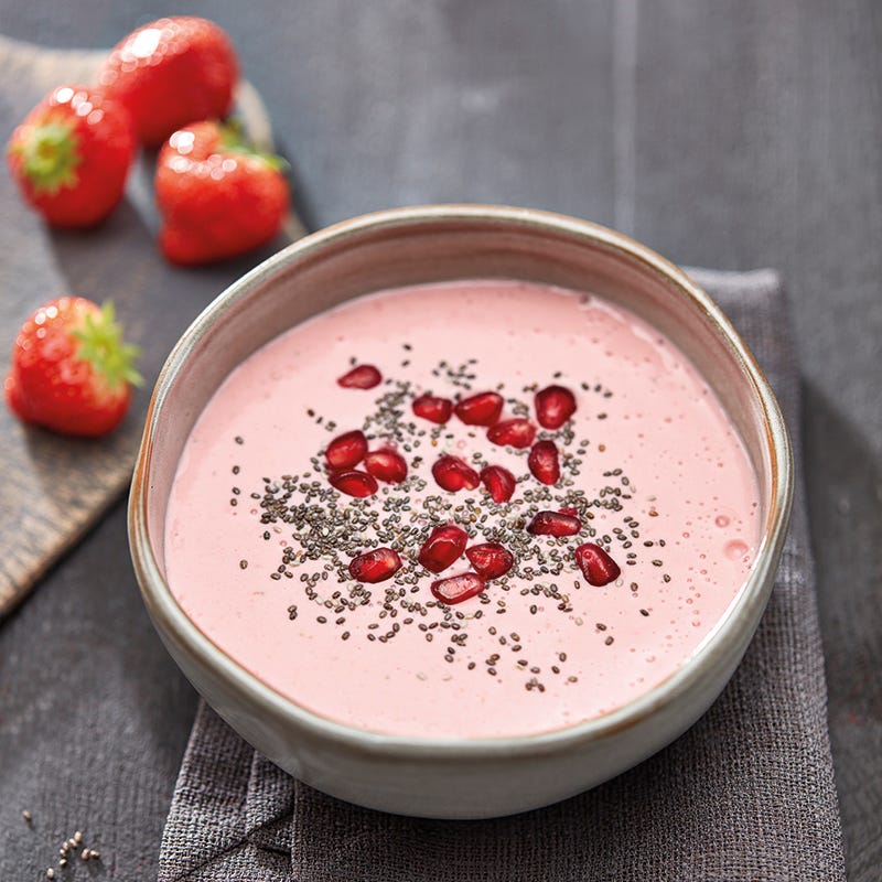 Foto van Yoghurt-smoothiebowl met granaatappel en chiazaad door WW