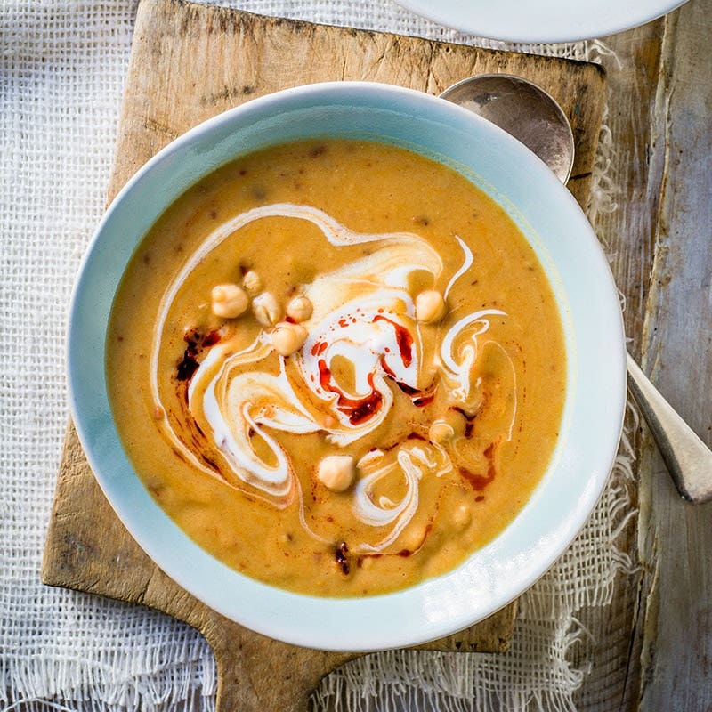 Spicy lentil and chickpea soup