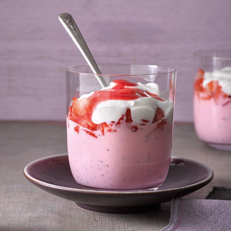 Chia-Skyr-Pudding mit Erdbeeren