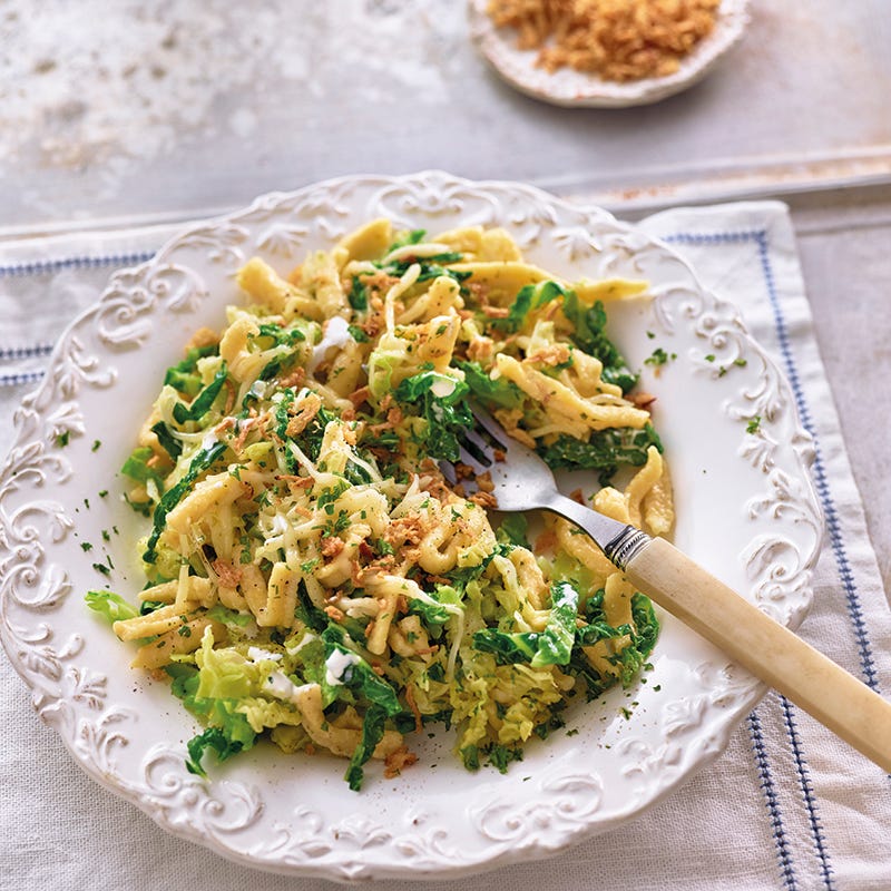 Foto van Penne met savooiekool en gebakken uitjes door WW