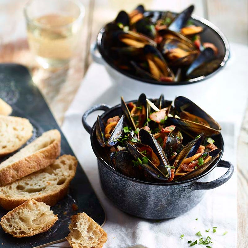 Photo of Mussels with bacon & wine by WW