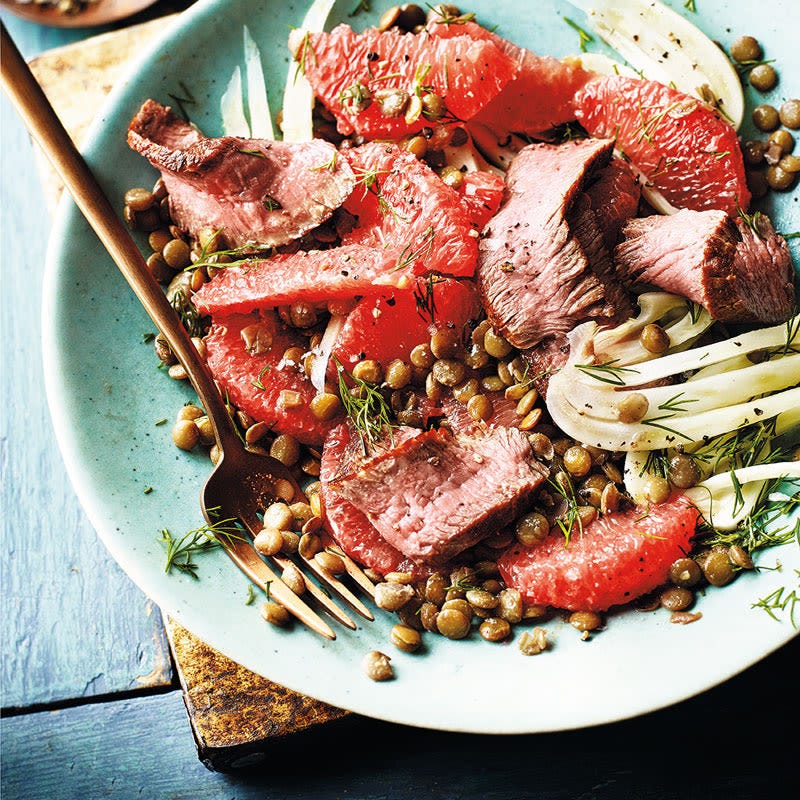 Steak-Fenchel-Salat mit Linsen und Grapefruit