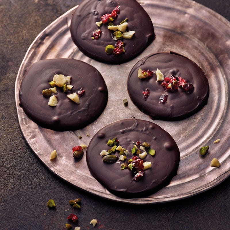 Schokoplättchen mit Nüssen