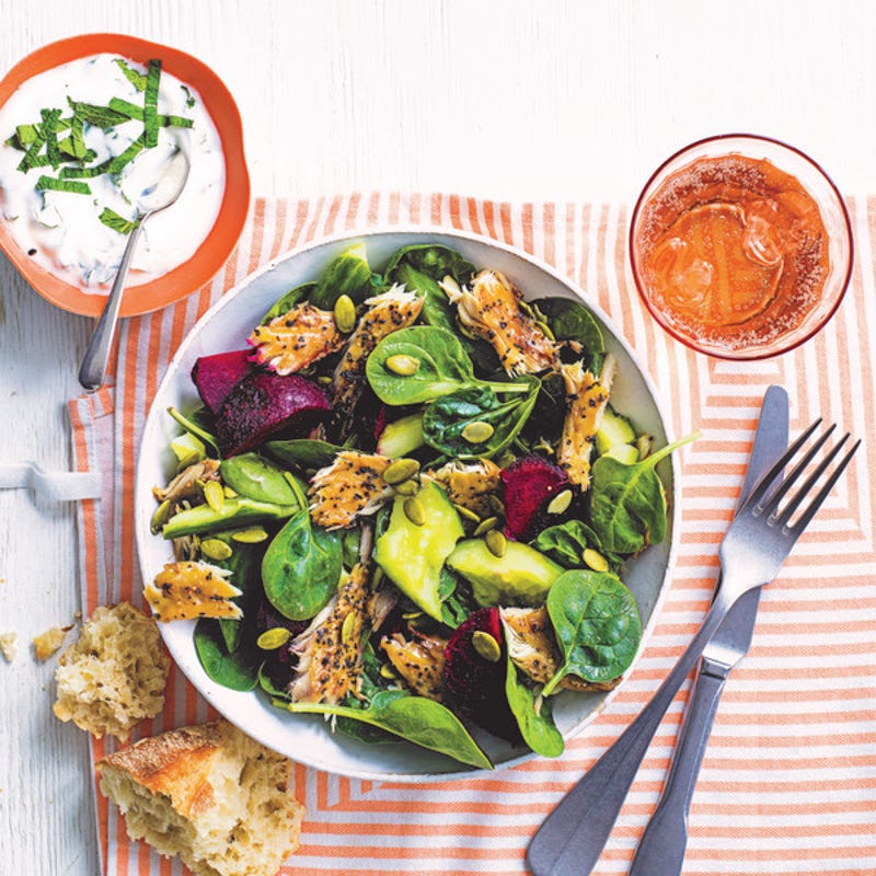 Photo de/du Salade de maquereau, betterave et concombre par WW