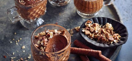 Schokomousse mit Crunch