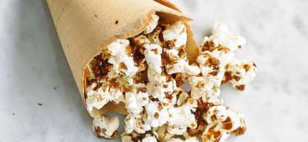 Popcorn med salt och vinäger