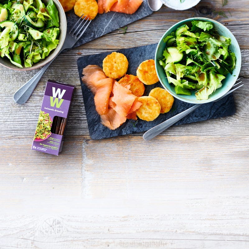 Foto van Rösti met zalm en gemengde sla door WW