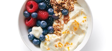 Yogurt-berry bowls