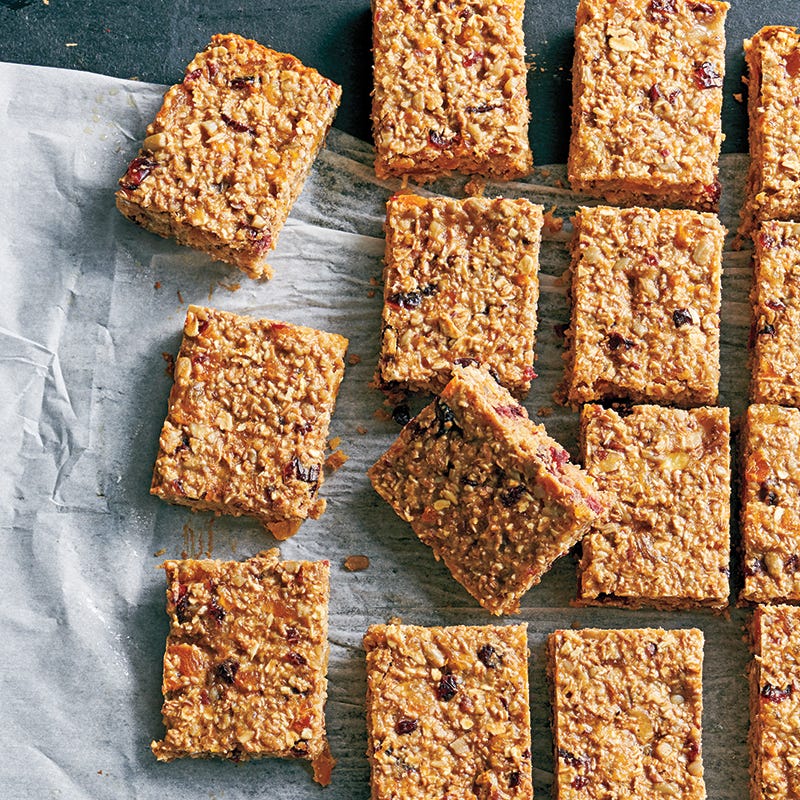 Fruit-and-grain snack bars