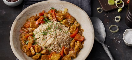 Curry- och ingefärsdoftande köttpanna