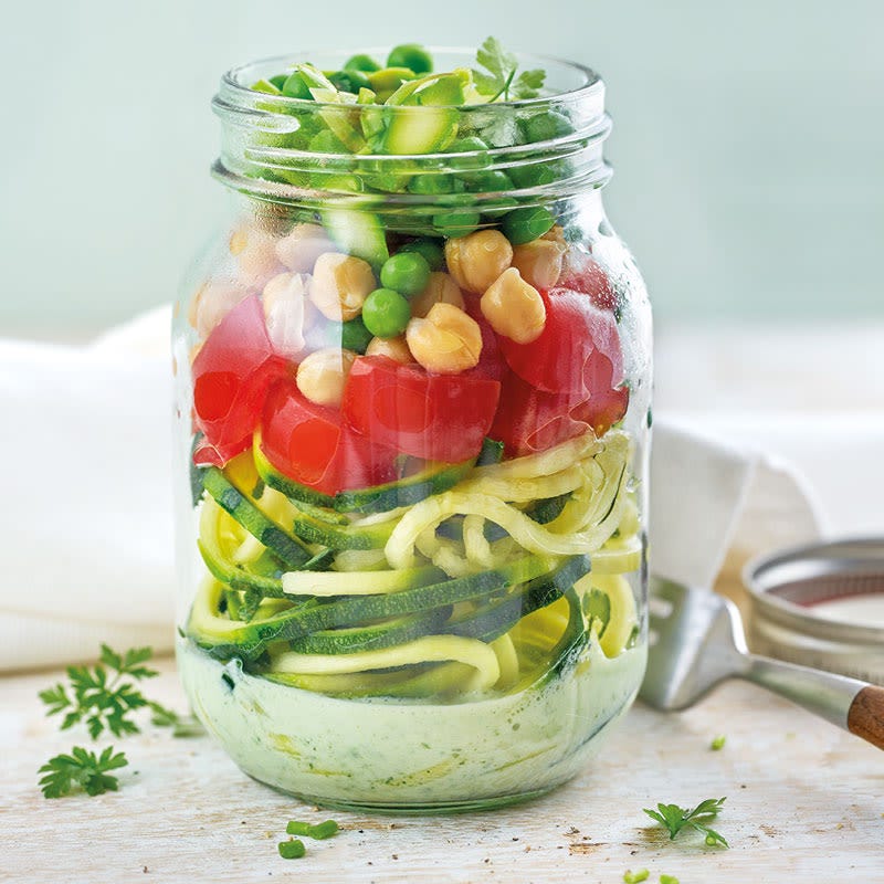 Zucchinispaghetti im Glas