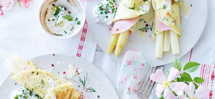 Crêpepakketjes met asperges