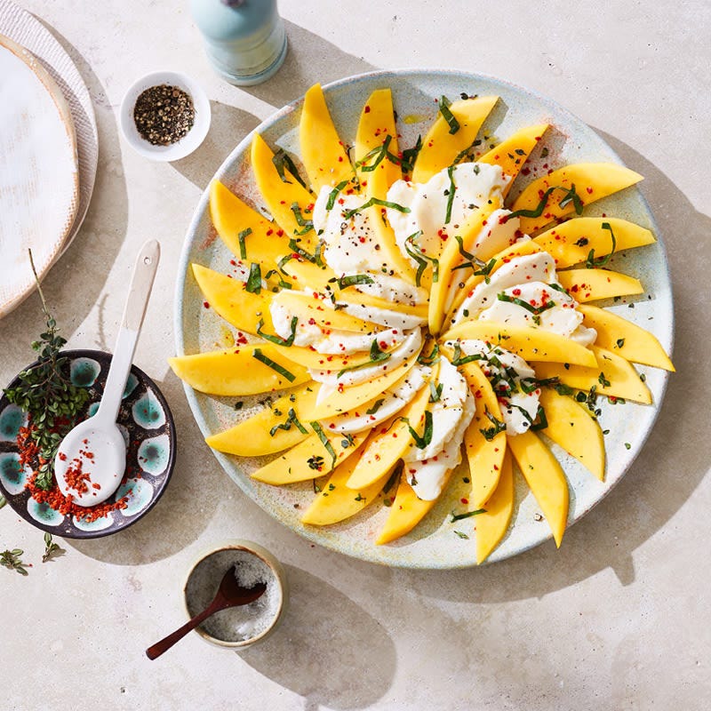 Mozzarella-Mango-Salat