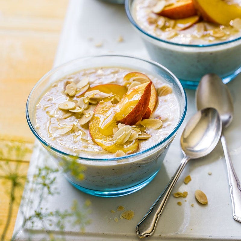 Bircher muesli with peaches