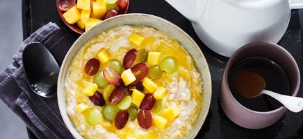 Mango-Trauben-Porridge