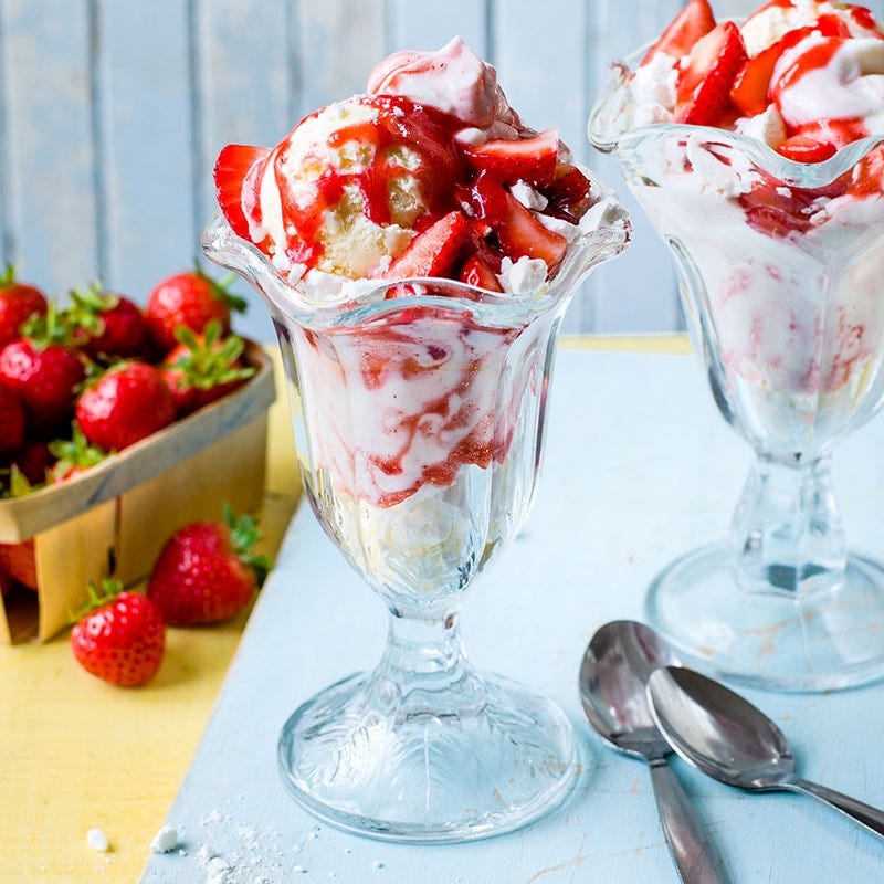 Strawberry sundaes