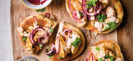 Naan-Pizza mit Currypoulet