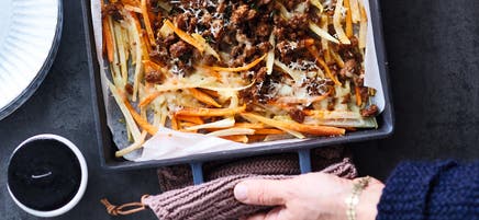 Filet américain et frites de légumes gratinées