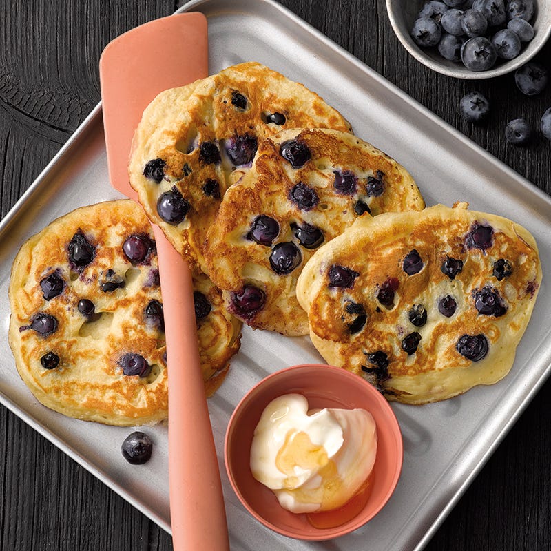 Foto van Karnemelkpannenkoeken met blauwe bessen door WW