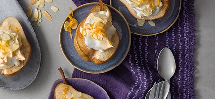Gevulde peren met meringue