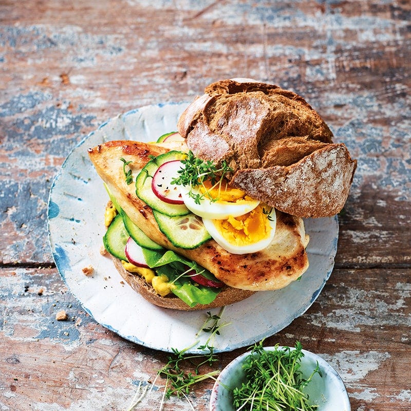 Chicken and egg burgers