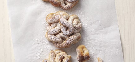 Air-fryer funnel cakes