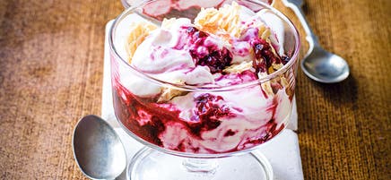Blackberry & ginger Eton mess