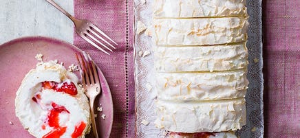 Eton mess roulade