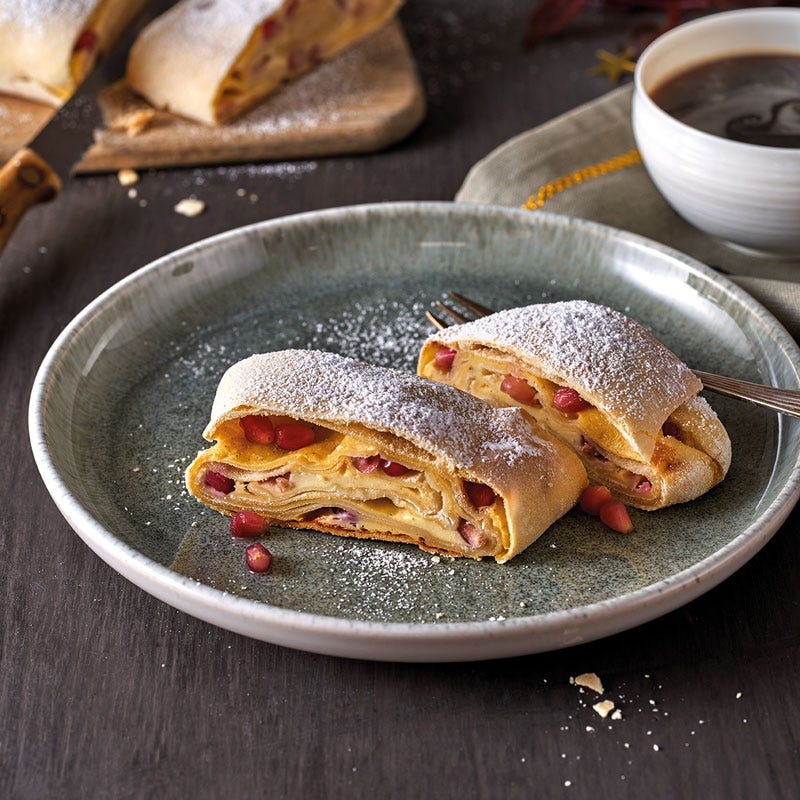 Granatapfel-Skyr-Strudel