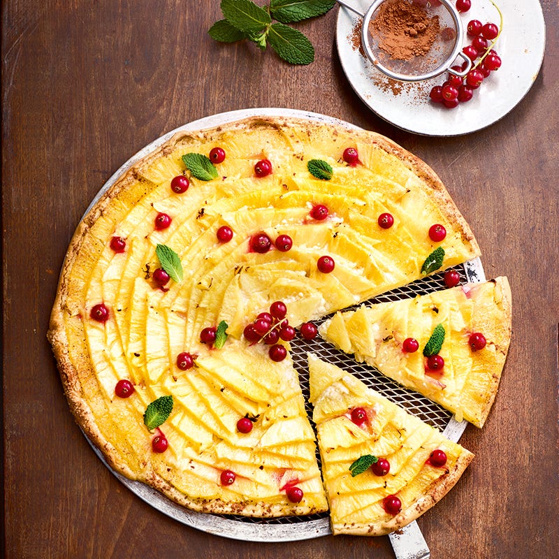 Foto van Ananas- en rode bessenpizza door WW