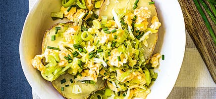 Cheese & leek jacket potatoes