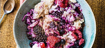 Berry & apple porridge