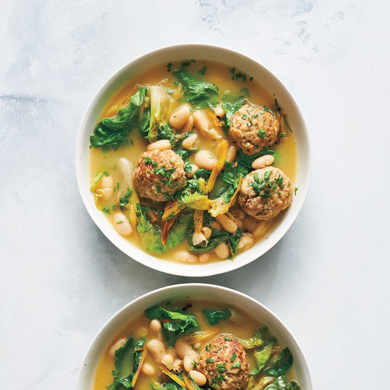 Mangoldsuppe mit Putenbällchen