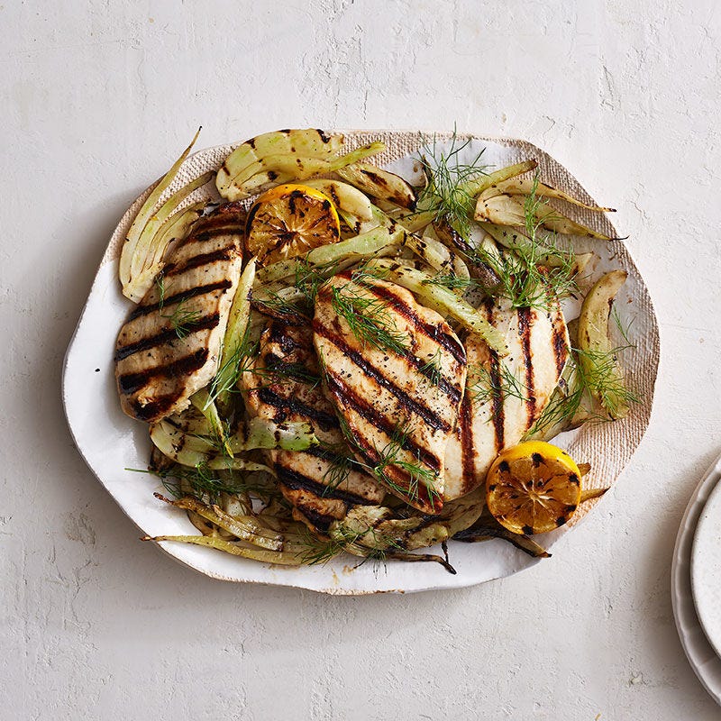 Gegrilltes Zitronen-Oregano-Hähnchen mit Fenchelsalat
