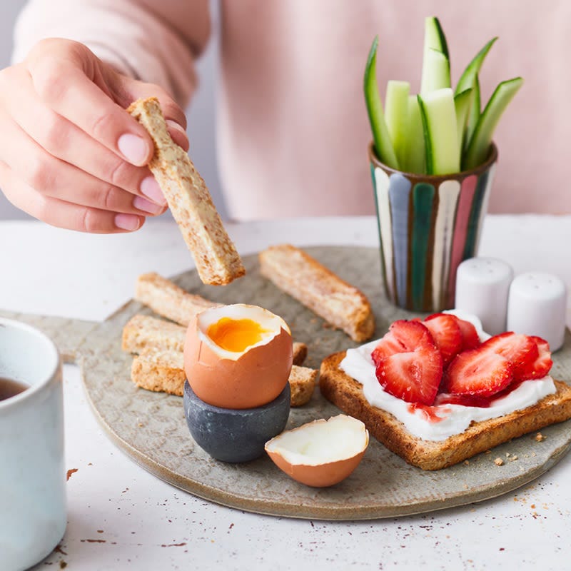 Toastfrühstück mit Ei