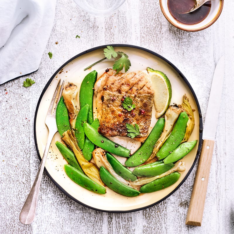 Photo de Cabillaud laqué aux oignons caramélisés et pois gourmands prise par WW