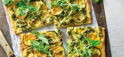 Gemüseflammkuchen mit Rucola