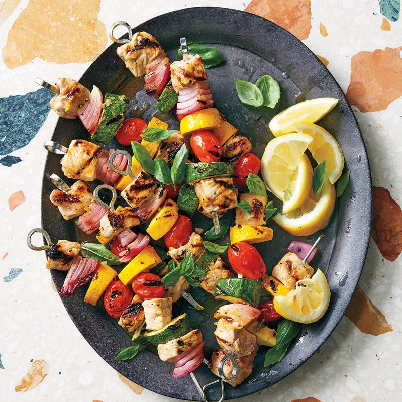 Zitronen-Schweine-Spieße mit Gemüse