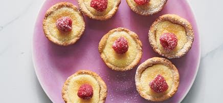 Keksmuffins mit Orangencreme