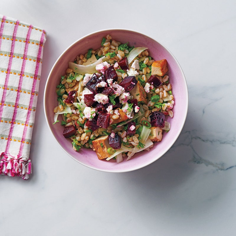 Dinkelsalat mit Randen und Fenchel