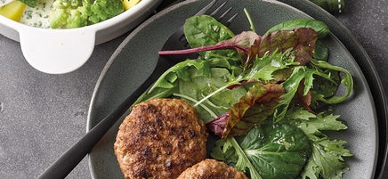 Tätschli mit Kartoffeln und Romanesco