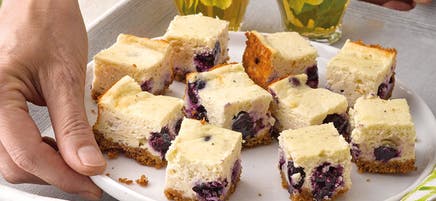 Heidelbeer-Cheesecake-Bites
