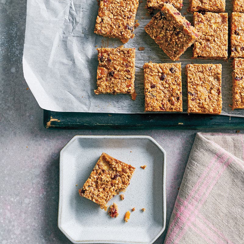 Müesliriegel mit Früchten