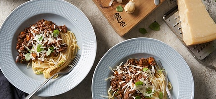 Pasta bolognese med aubergine och linser